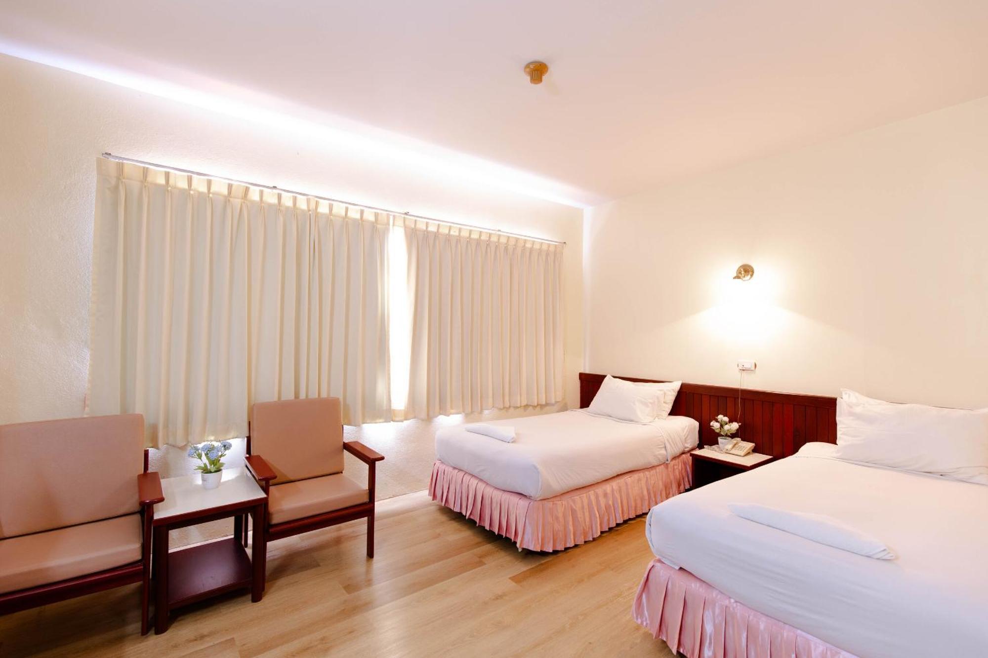 Chumphon Palace Hotel Exteriör bild