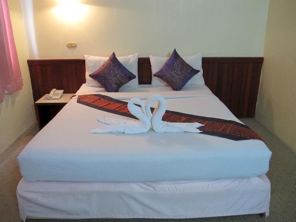 Chumphon Palace Hotel Exteriör bild
